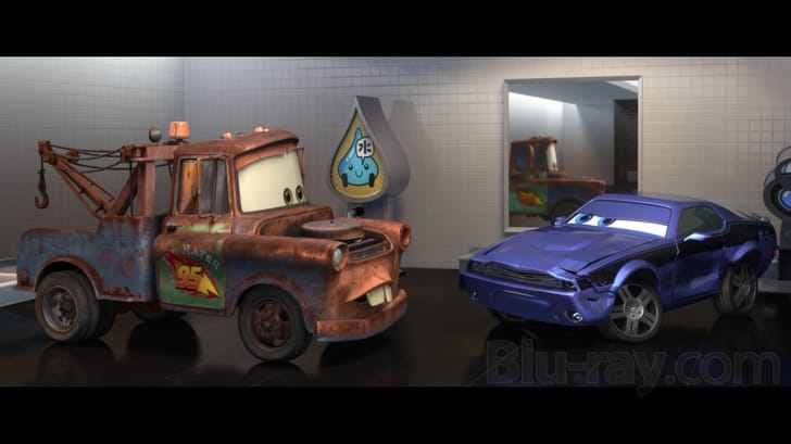 Cars 2 (Two-Disc Blu-ray / DVD Combo in DVD Packaging)