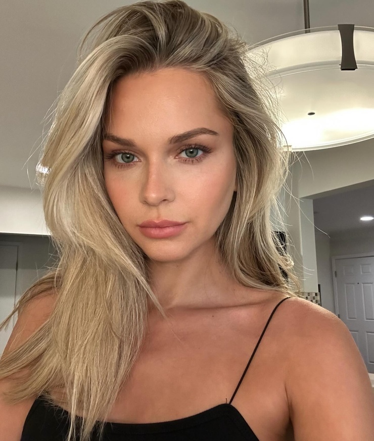 Ashley Thompson. Ashley Thompson.