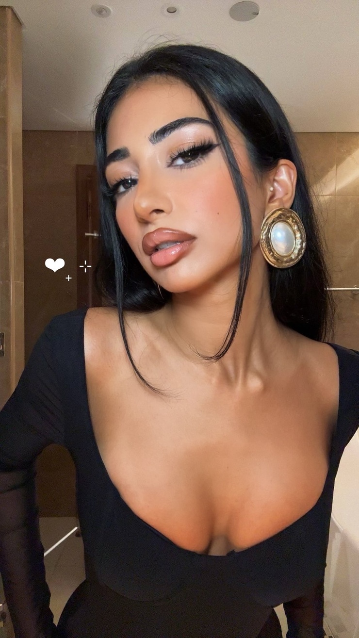 Iffat Marashi