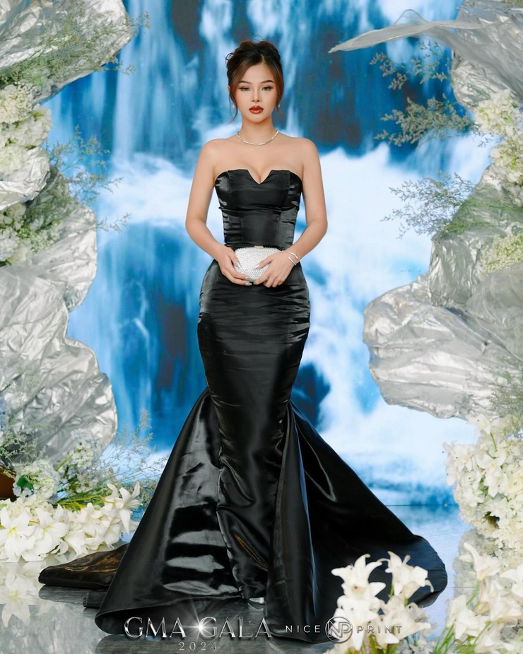 Angeli Khang