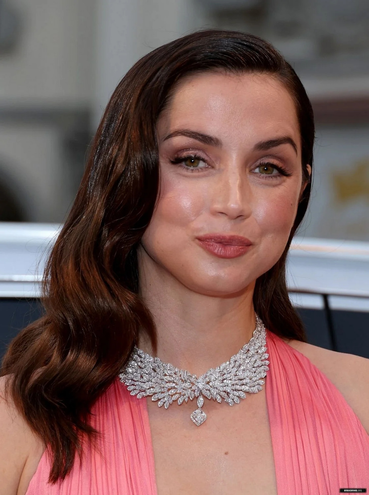 Ana de Armas Ana de Armas
