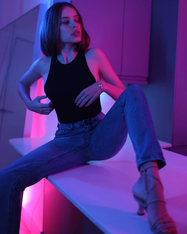 Xenia Tchoumitcheva Xenia Tchoumitcheva