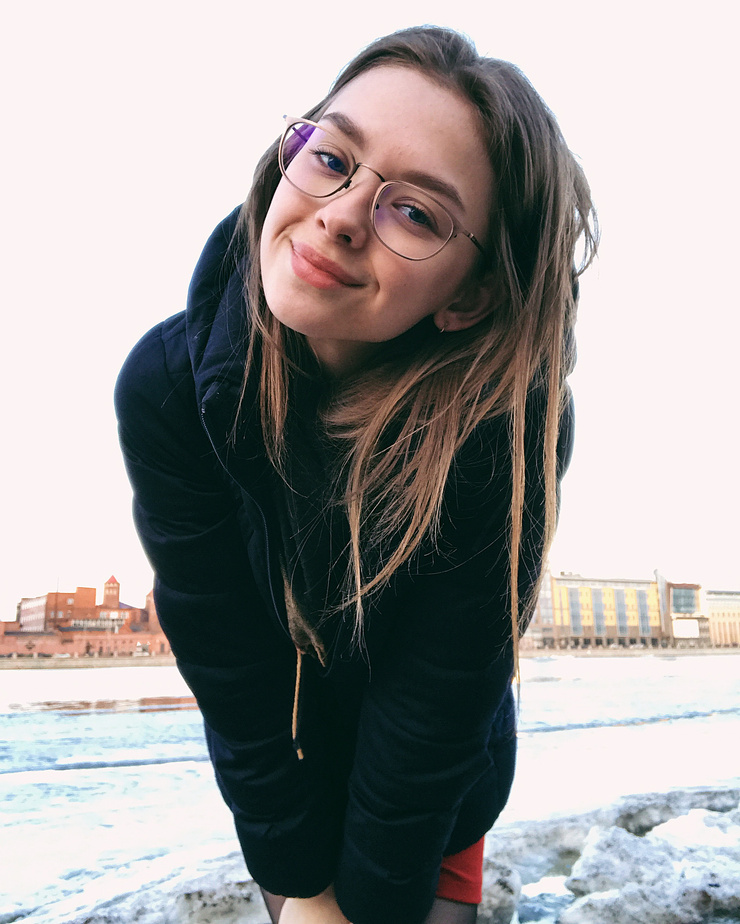 Alisa Kirpichnikova Alisa Kirpichnikova