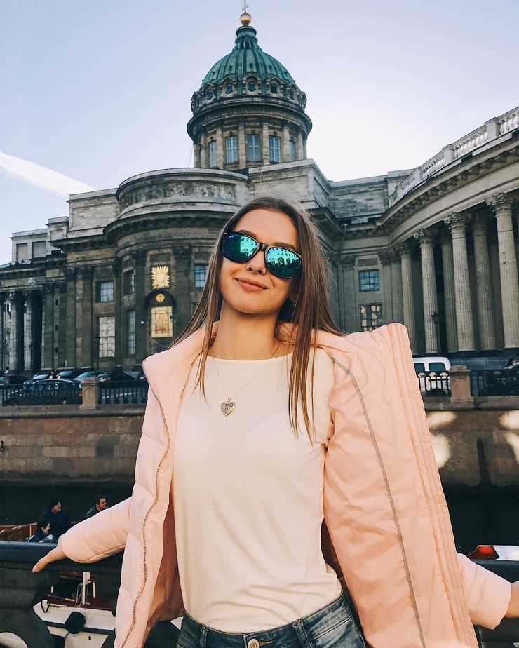 Alisa Kirpichnikova Alisa Kirpichnikova