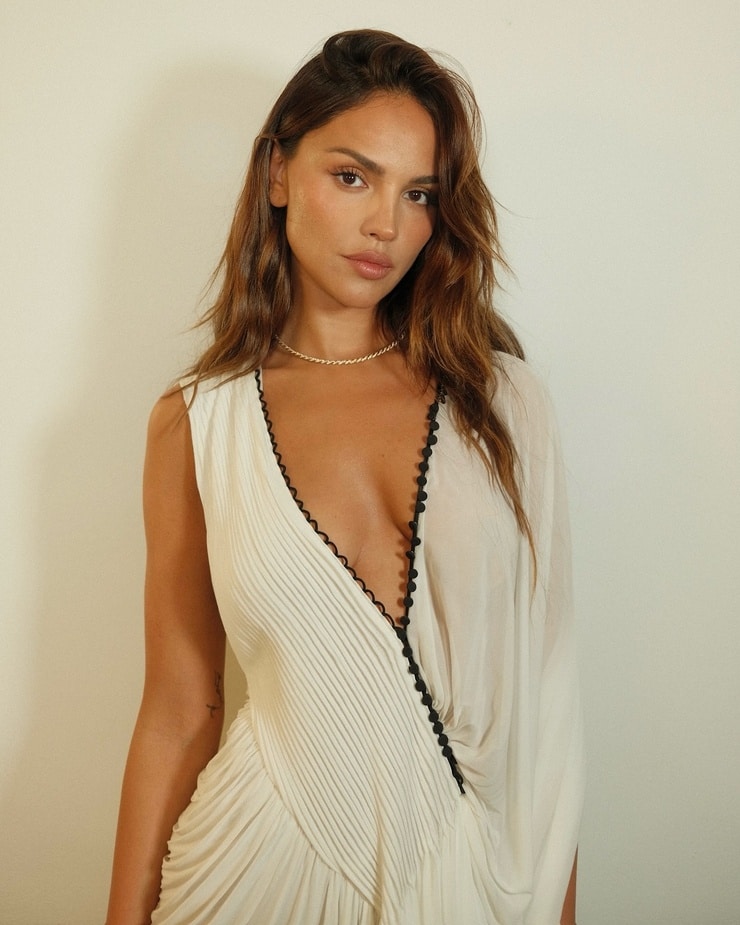 Eiza Gonzalez Eiza Gonzalez