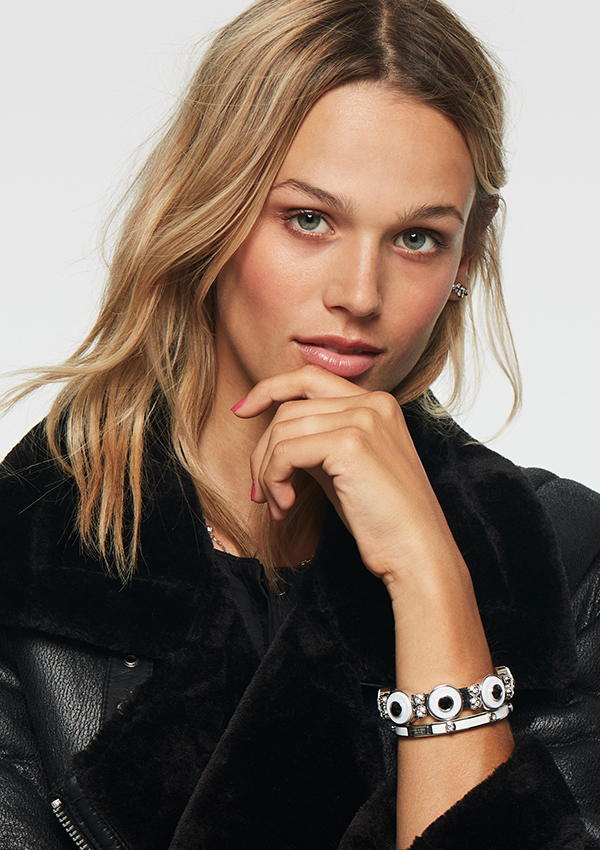 MARLOES Stevens MARLOES Stevens