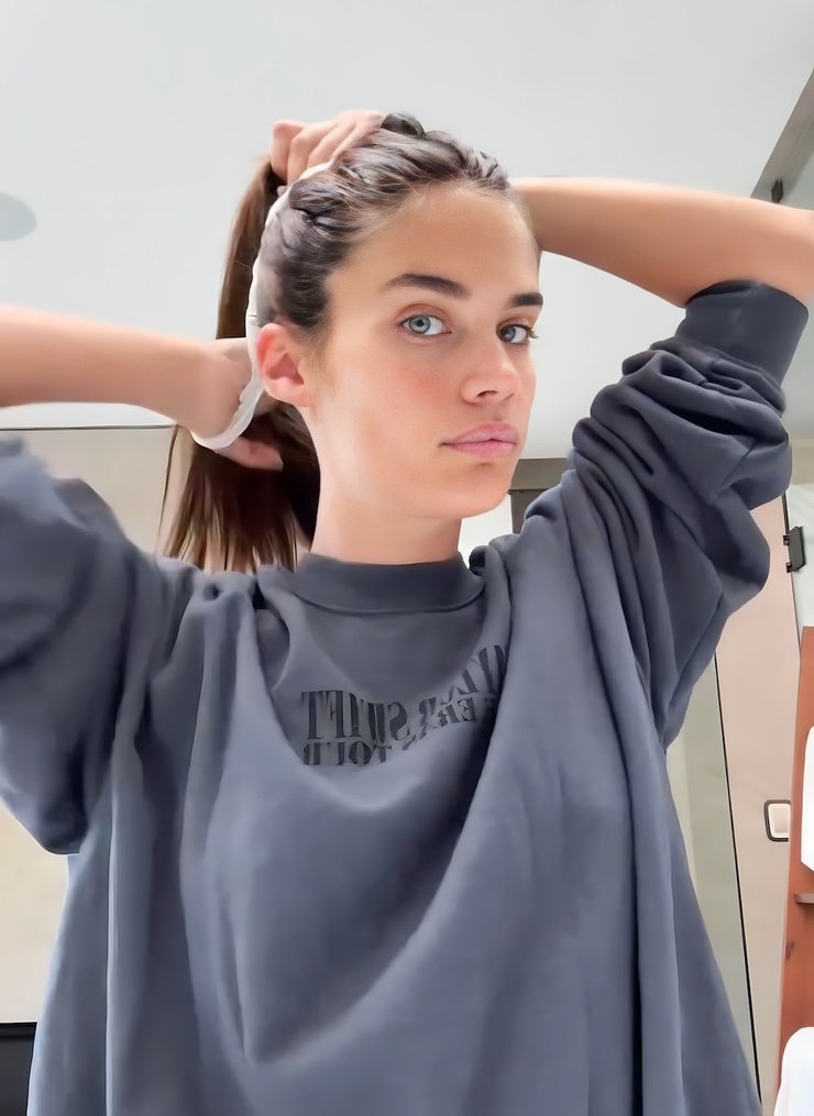 Sara Sampaio Sara Sampaio