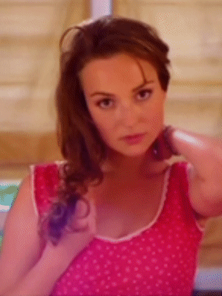 Milana Vayntrub Milana Vayntrub