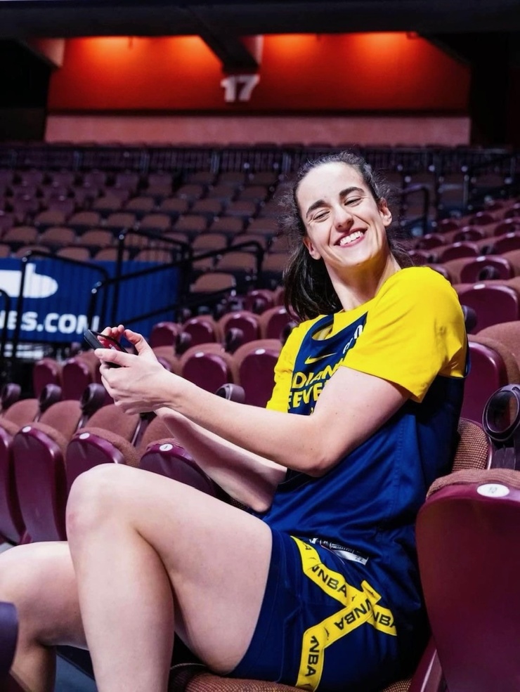 Caitlin Clark (ii)