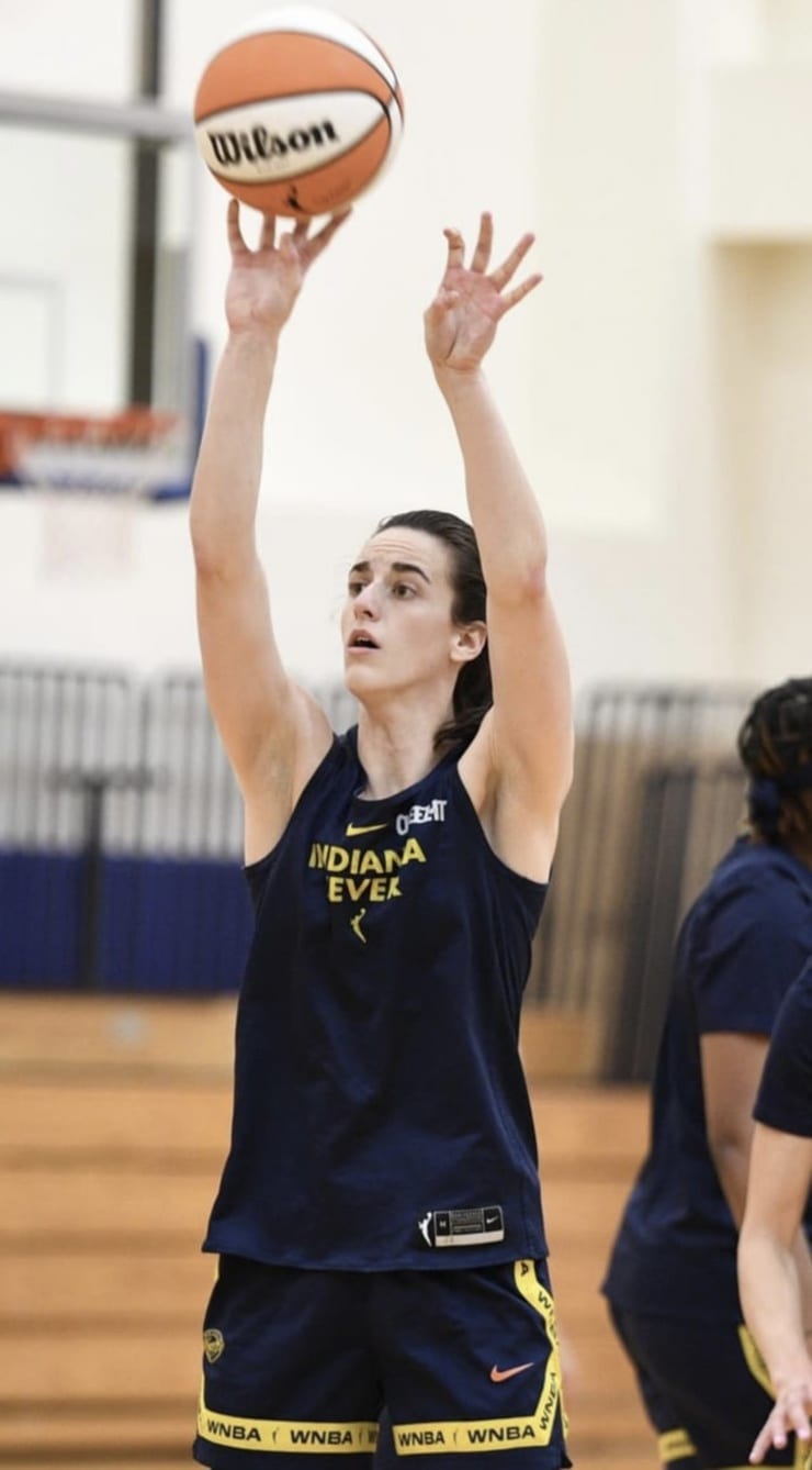 Caitlin Clark (ii)