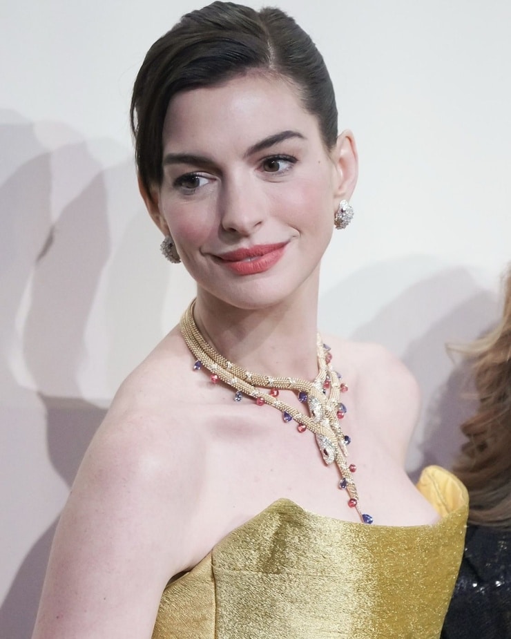 Anne Hathaway