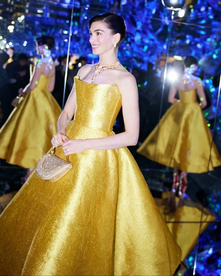 Anne Hathaway