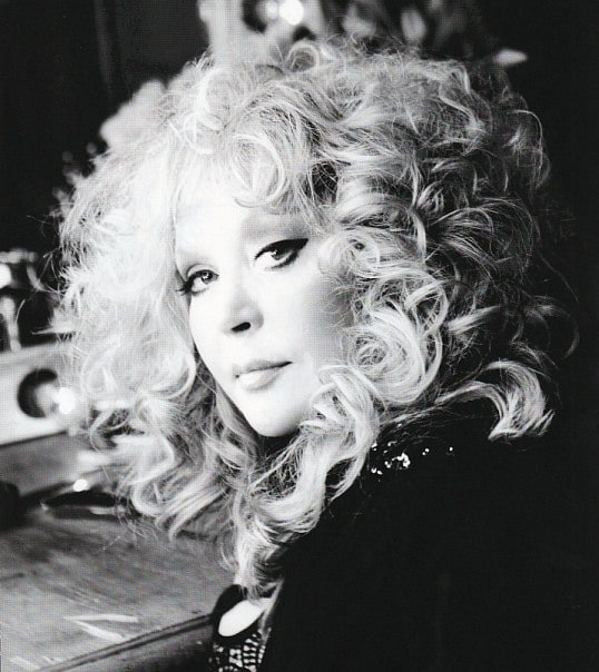 Alla Pugacheva picture