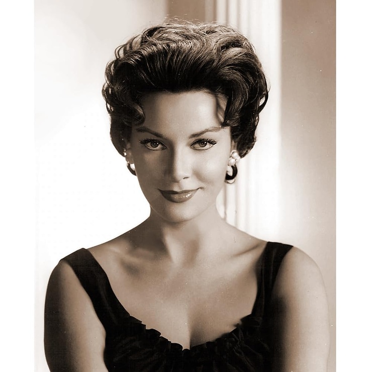 Sandra Warner