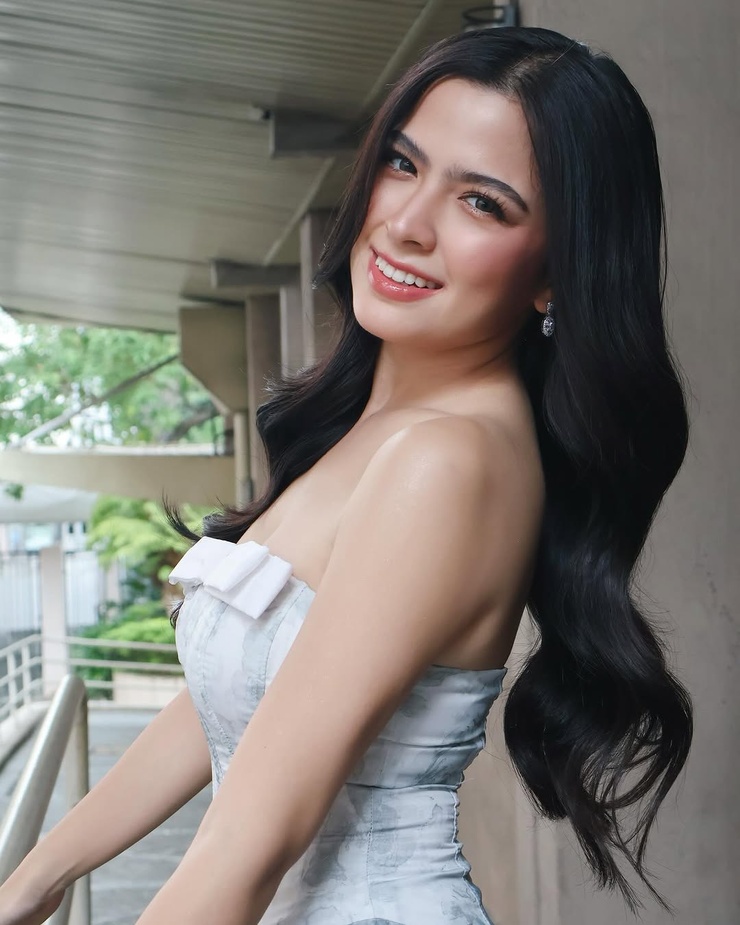 Alexa Ilacad
