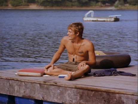 Floating                                  (1997)