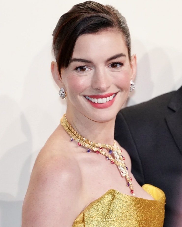 Anne Hathaway