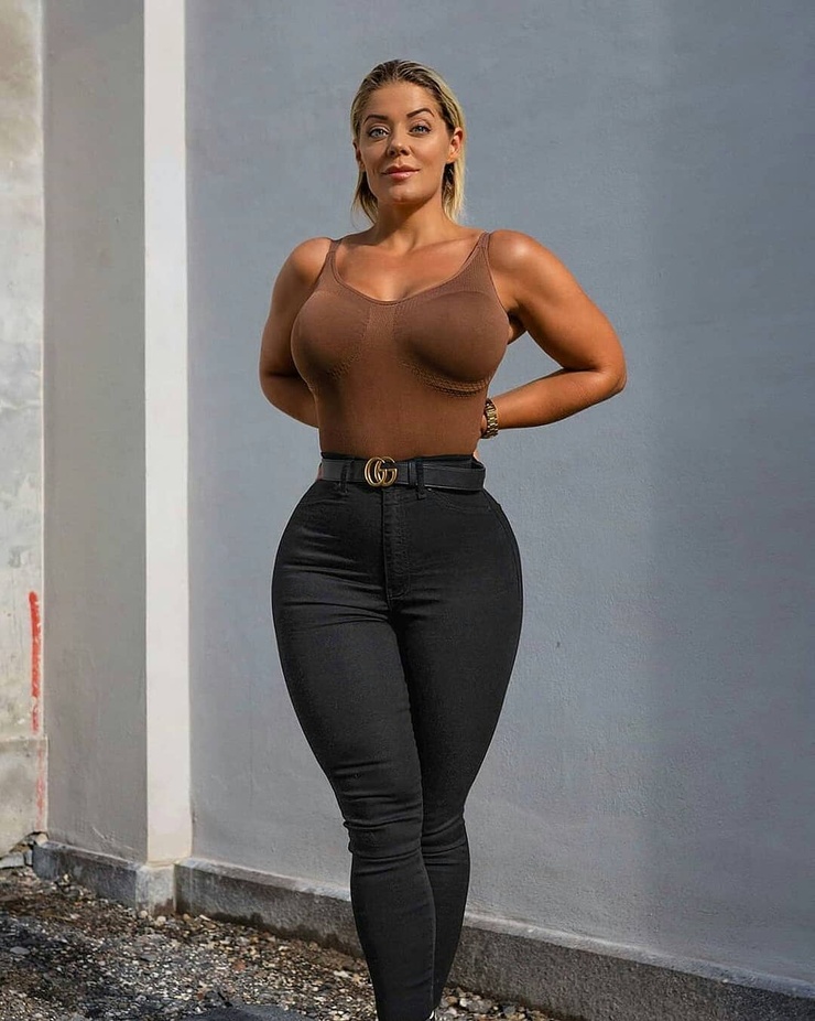 Mia Sand