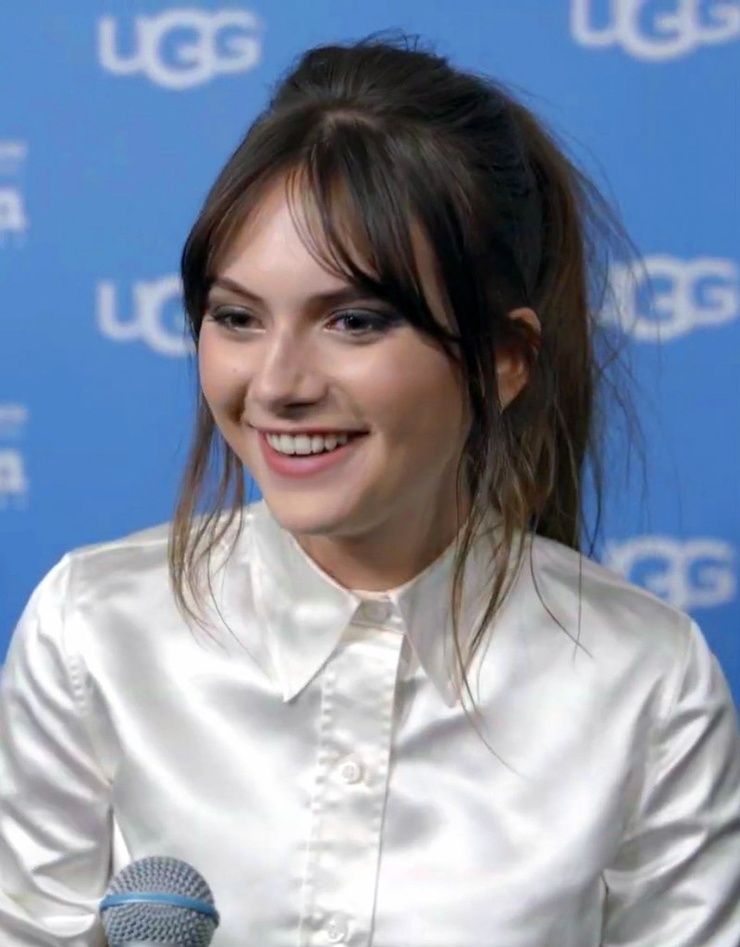 Emilia Jones Emilia Jones