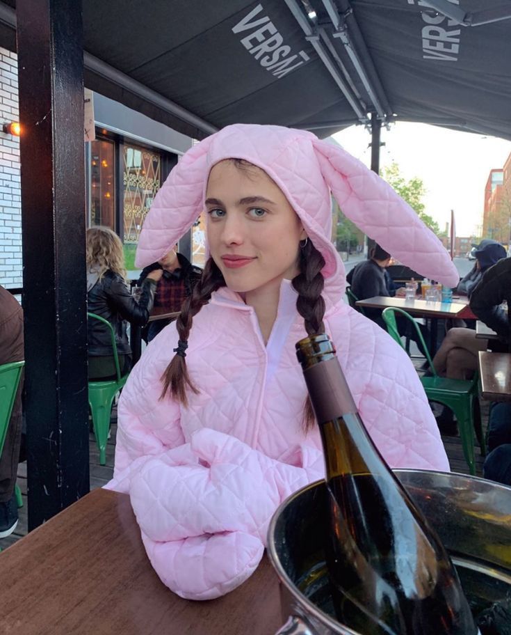 Margaret Qualley