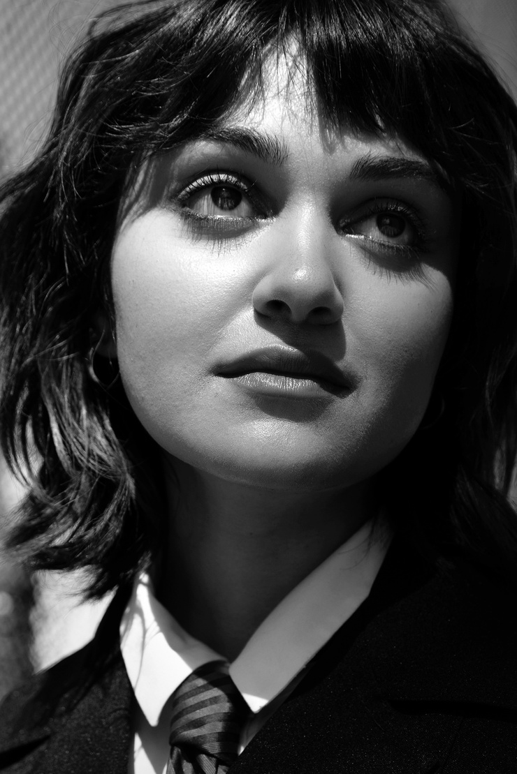 Ariela Barer