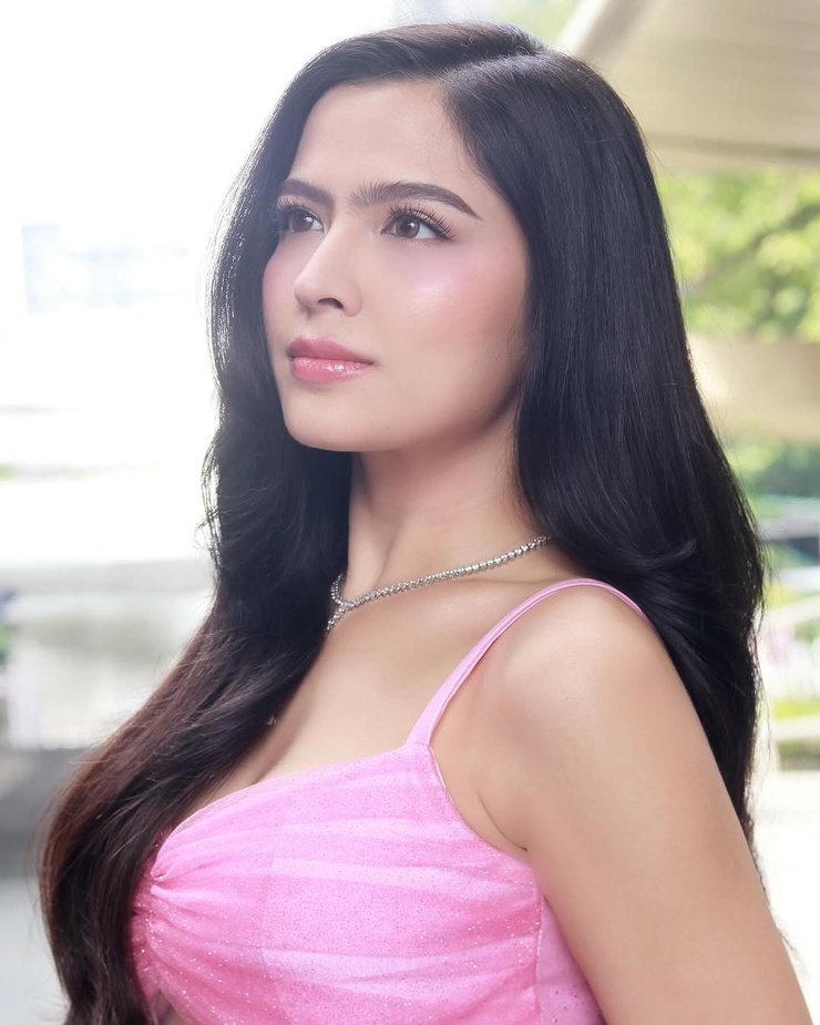 Alexa Ilacad