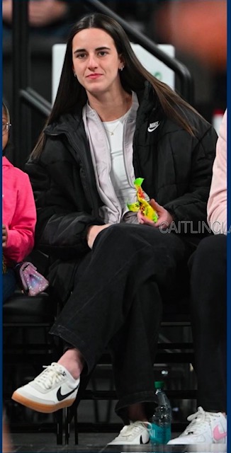 Caitlin Clark (ii)