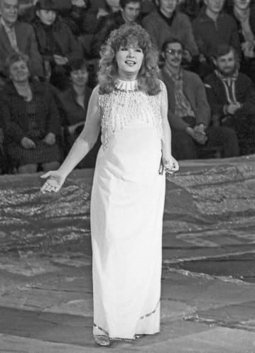 Alla Pugacheva