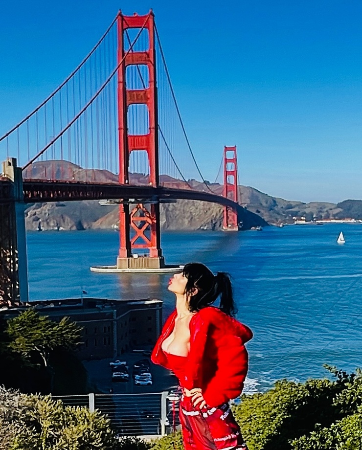 Bai Ling