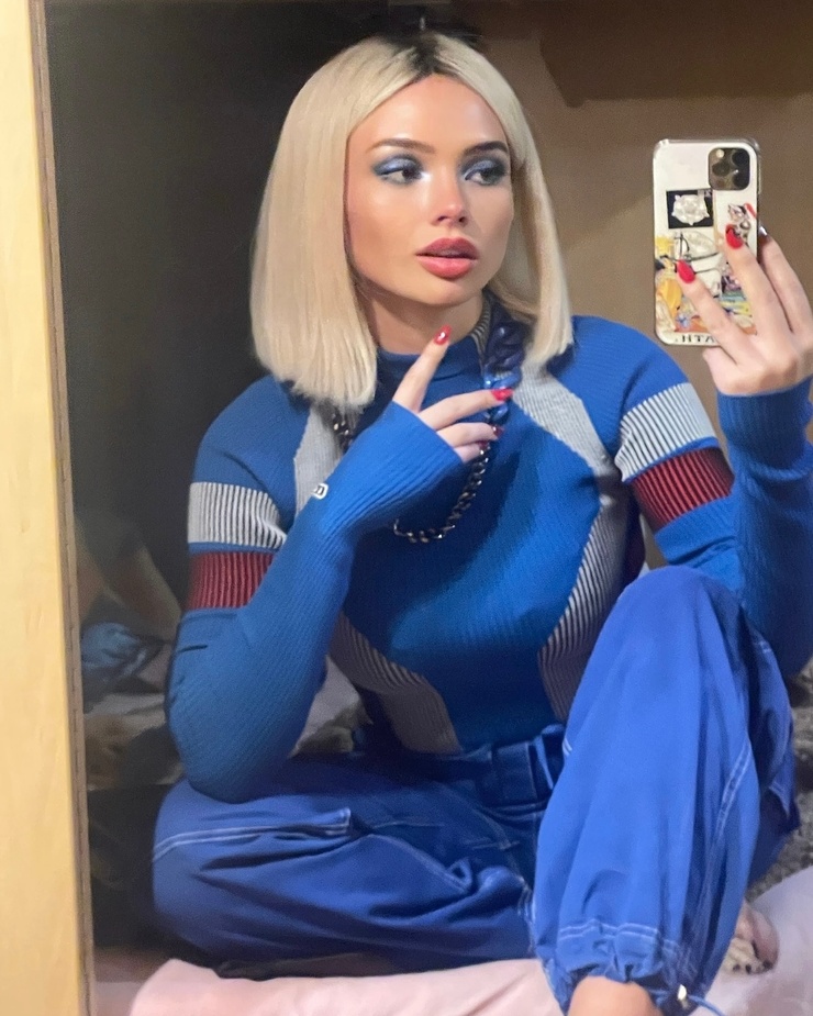 Natalie Alyn Lind