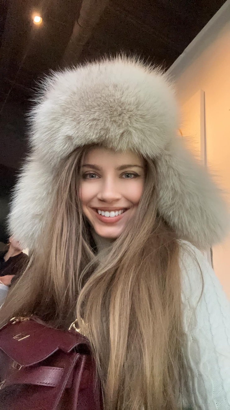 Xenia Tchoumitcheva Xenia Tchoumitcheva