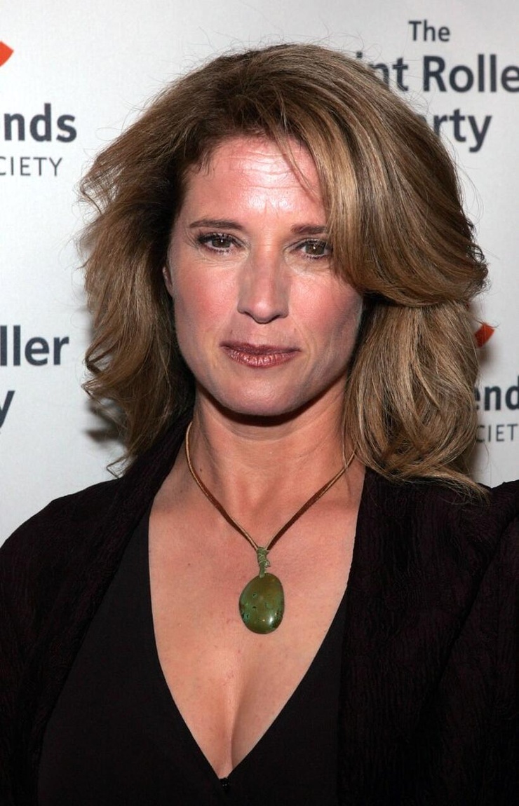 Nancy Travis