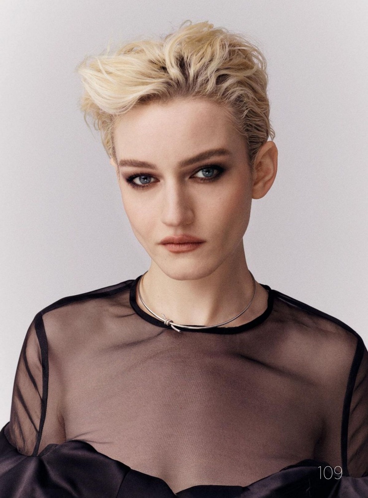 Julia Garner Julia Garner