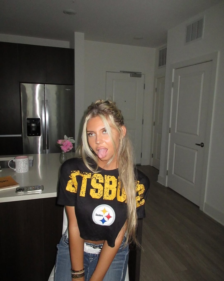 Picture of Taylor Peach