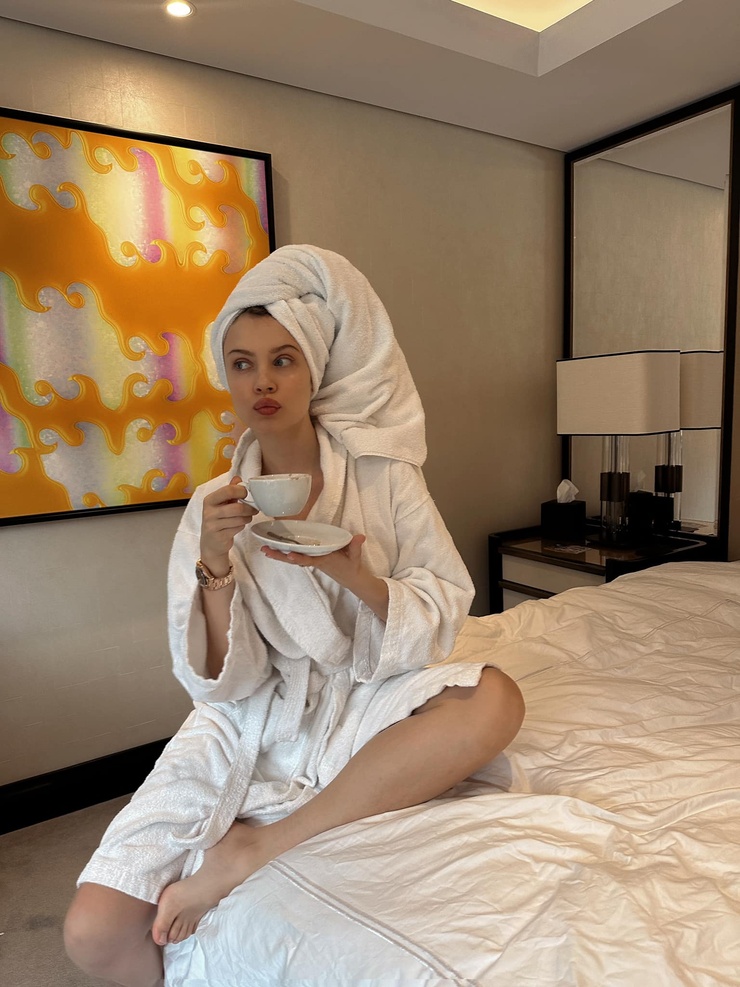 Xenia Tchoumitcheva Xenia Tchoumitcheva