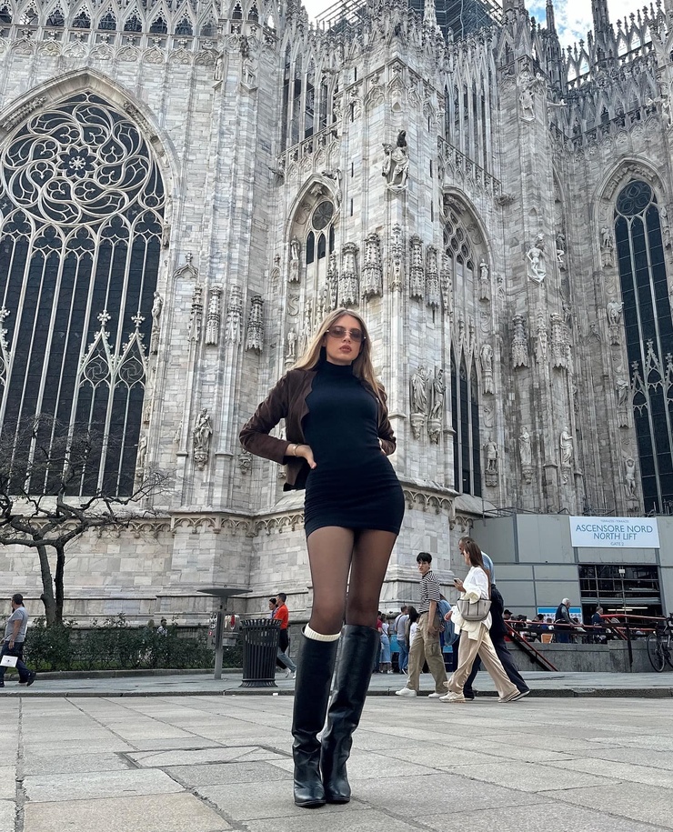 Xenia Tchoumitcheva Xenia Tchoumitcheva