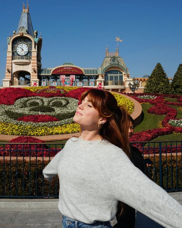 Sydney Sierota Sydney Sierota