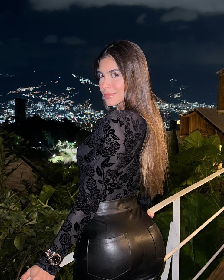 DANIELA MEDINA