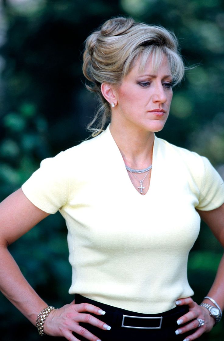 Edie Falco