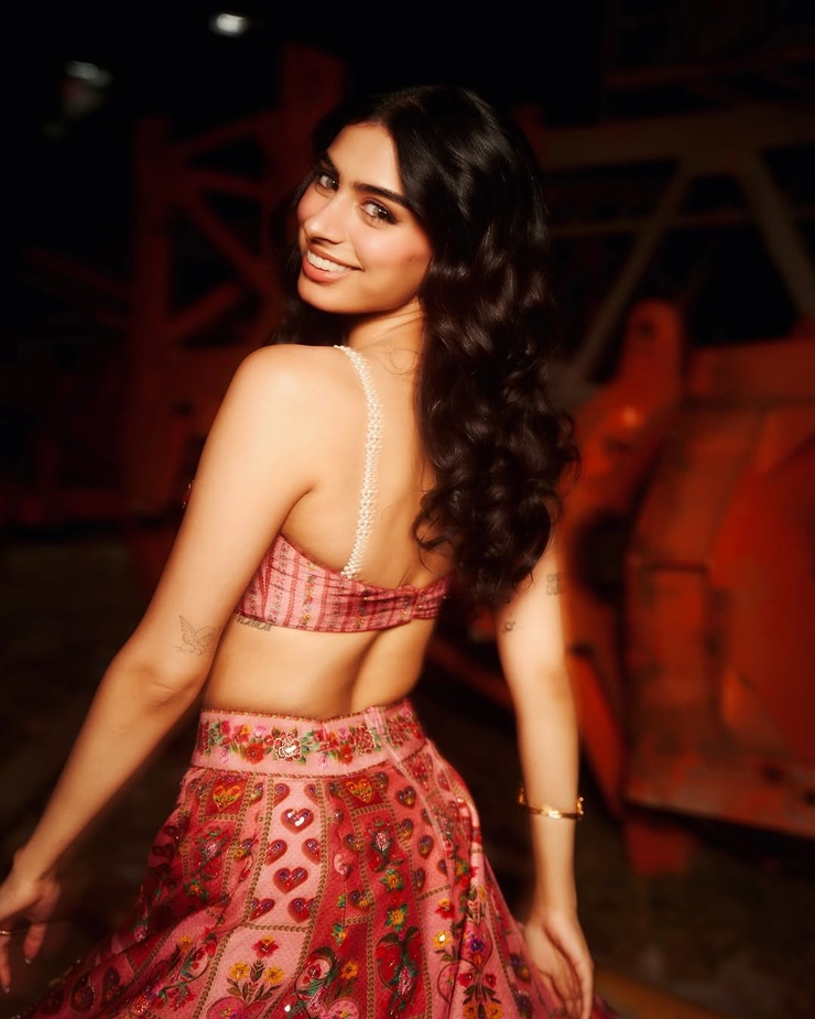 Khushi Kapoor