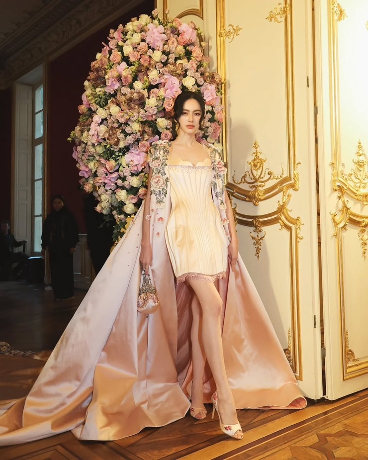 Davika Hoorne Davika Hoorne