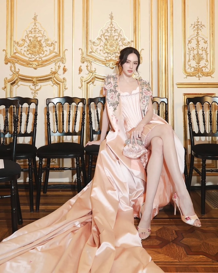 Davika Hoorne Davika Hoorne
