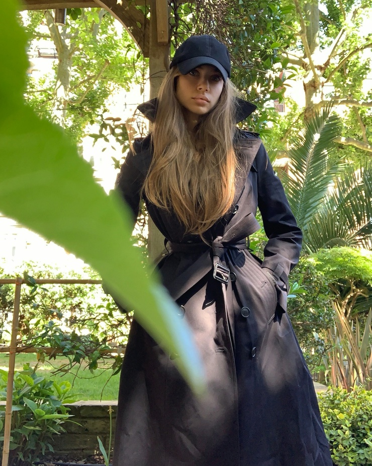 Xenia Tchoumitcheva Xenia Tchoumitcheva
