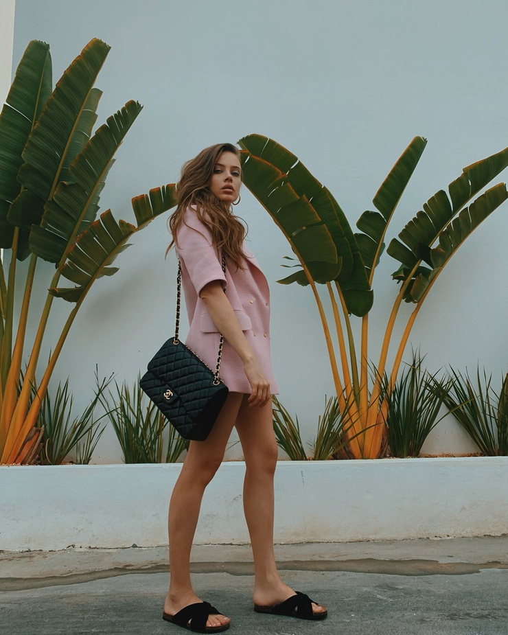 Xenia Tchoumitcheva Xenia Tchoumitcheva