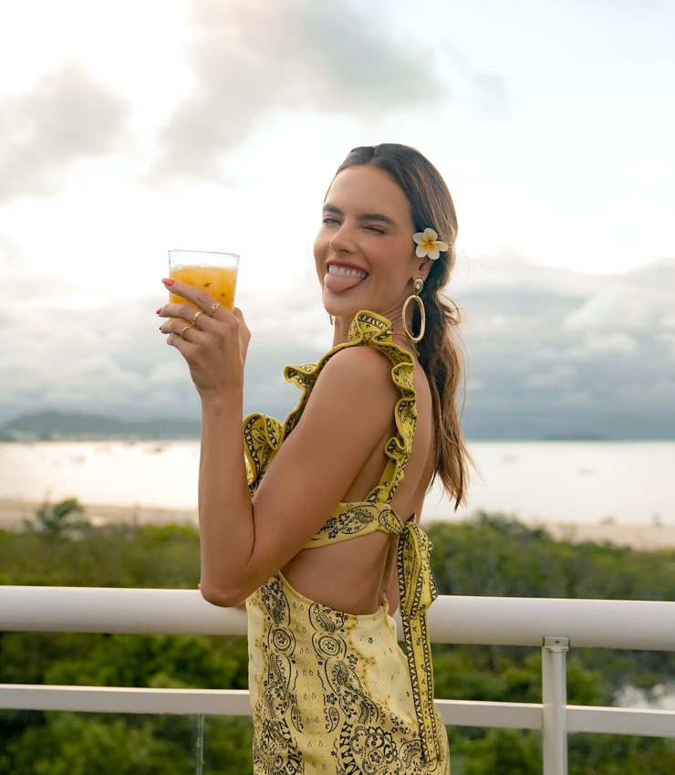 Alessandra Ambrosio Alessandra Ambrosio