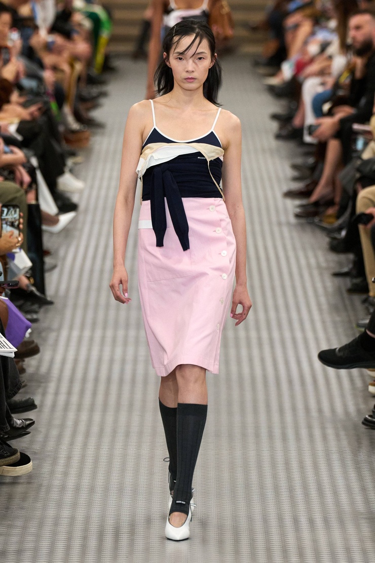 Xiao Wen Ju