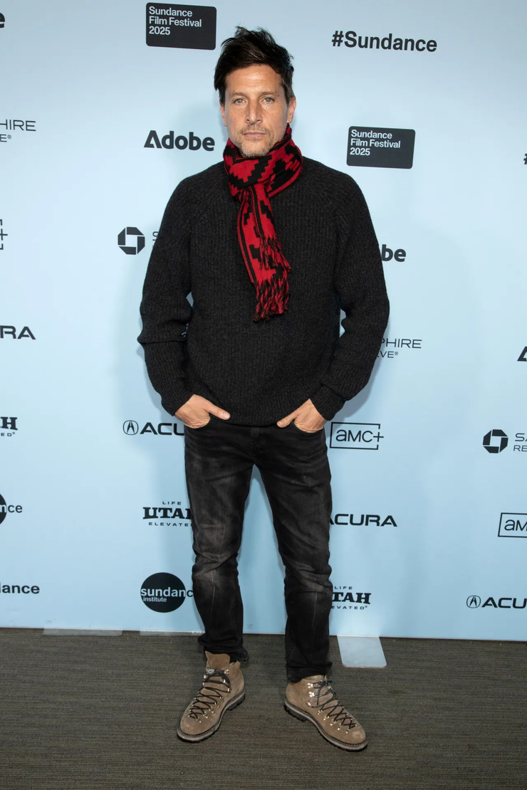 Simon Rex