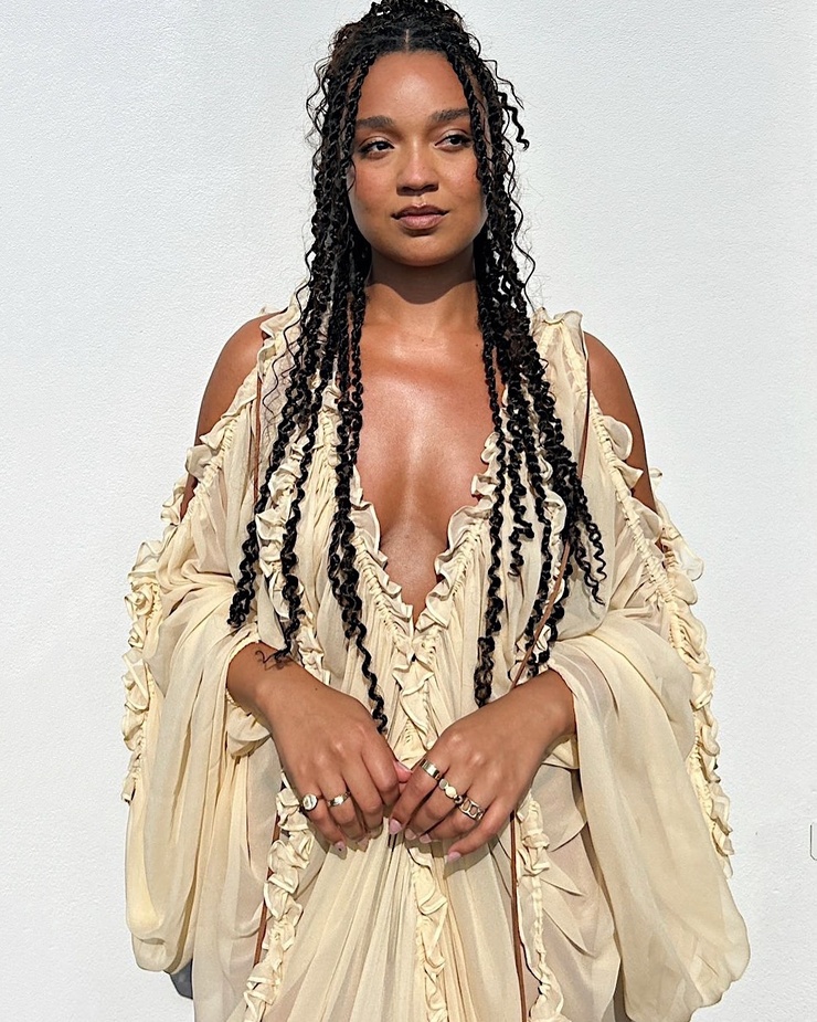 Aisha Dee