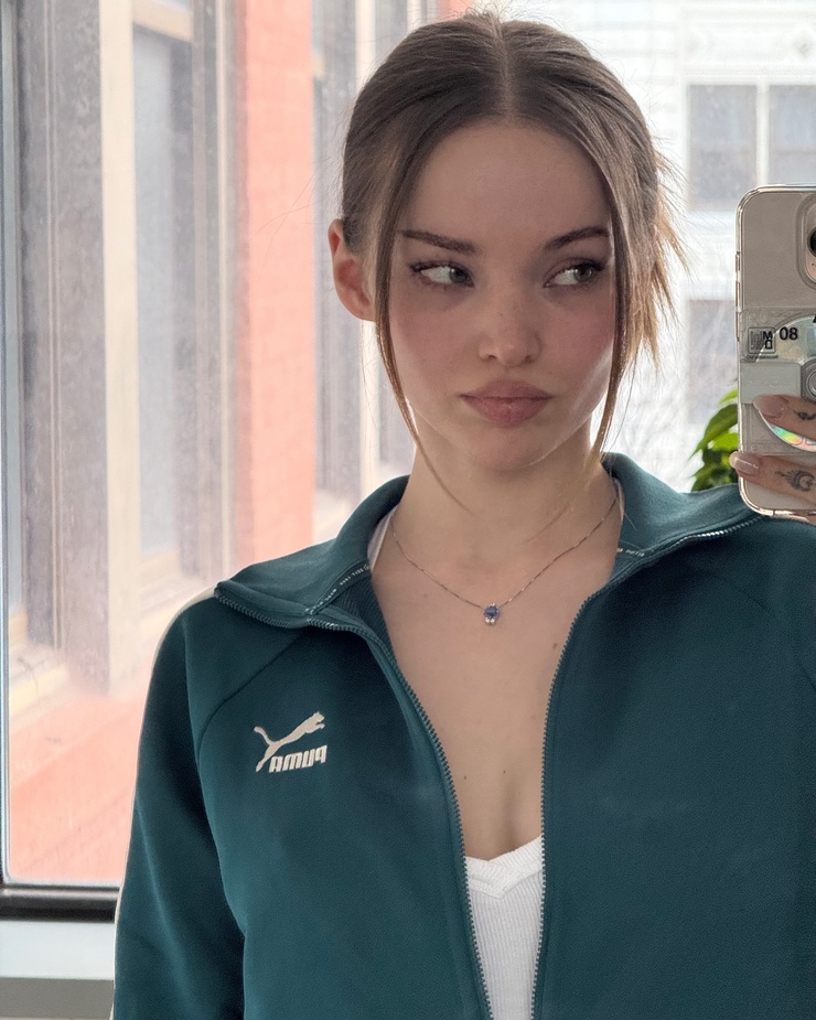Dove Cameron