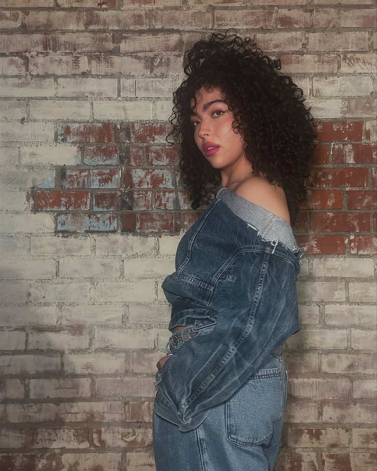 Allegra Acosta
